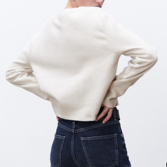 ZARA soft feel beige sweater. Size small - Picture 7 of 7